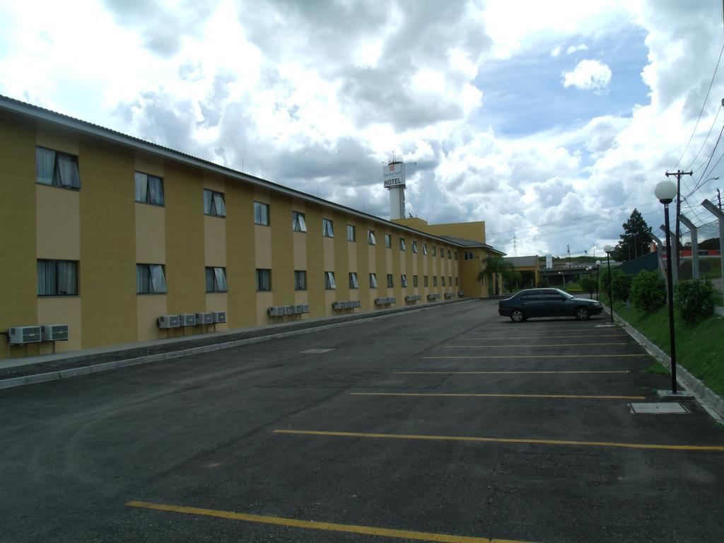 Harbor Self Graciosa Hotel Quatro Barras Exterior photo